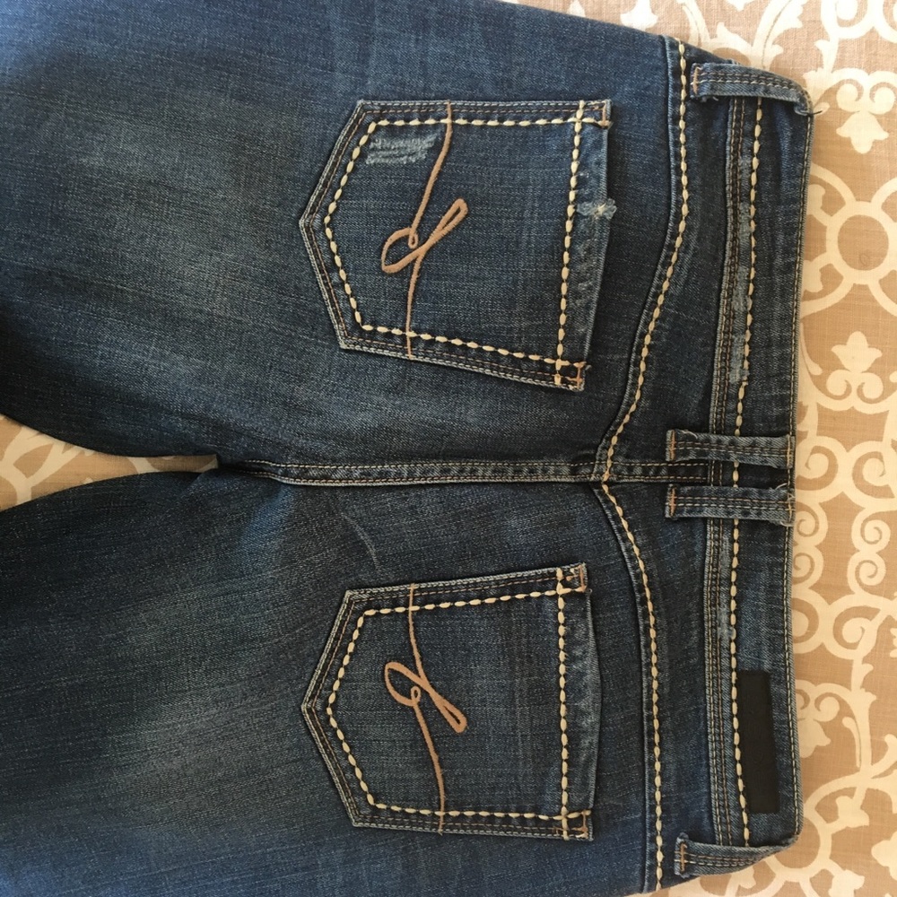 Bebe 👖 Jeans!